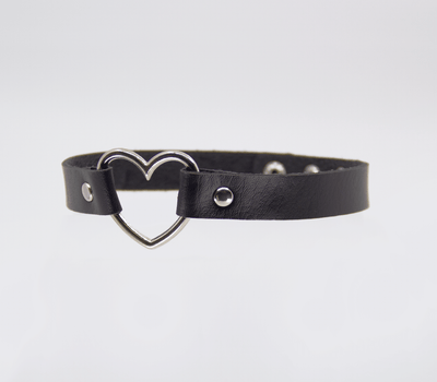 Love In Leather Heart Collar