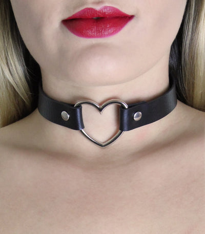 Love In Leather Heart Collar